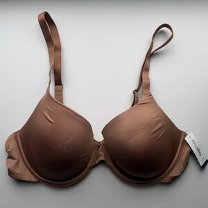 GAPBody Woman’s Everyday Essentials T-Shirt Bra Brown 38D